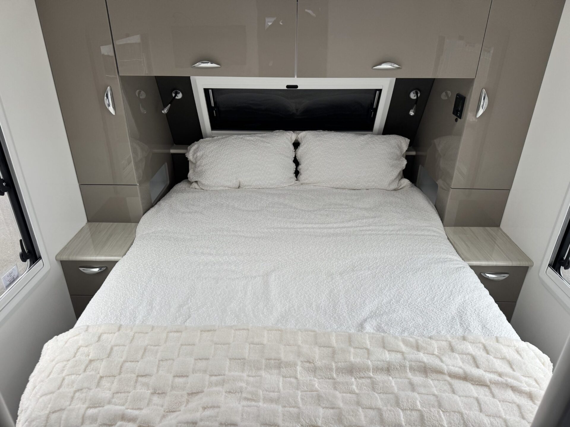 2023 Regent Discoverer 23'6ft Centre Bathroom - image 19 of 20
