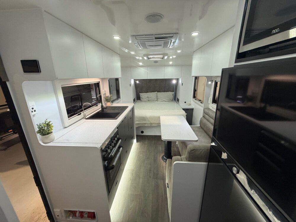 2025 Urban Tuff X 17.10ft Single Axle Off Road – image 6 of 20