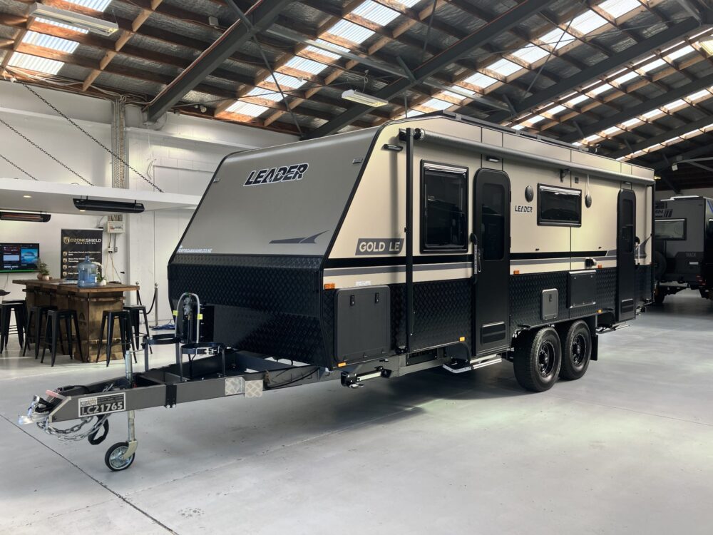 2026 Leader Gold LE 22.6ft Double Bunk Double Door - image 1 of 20