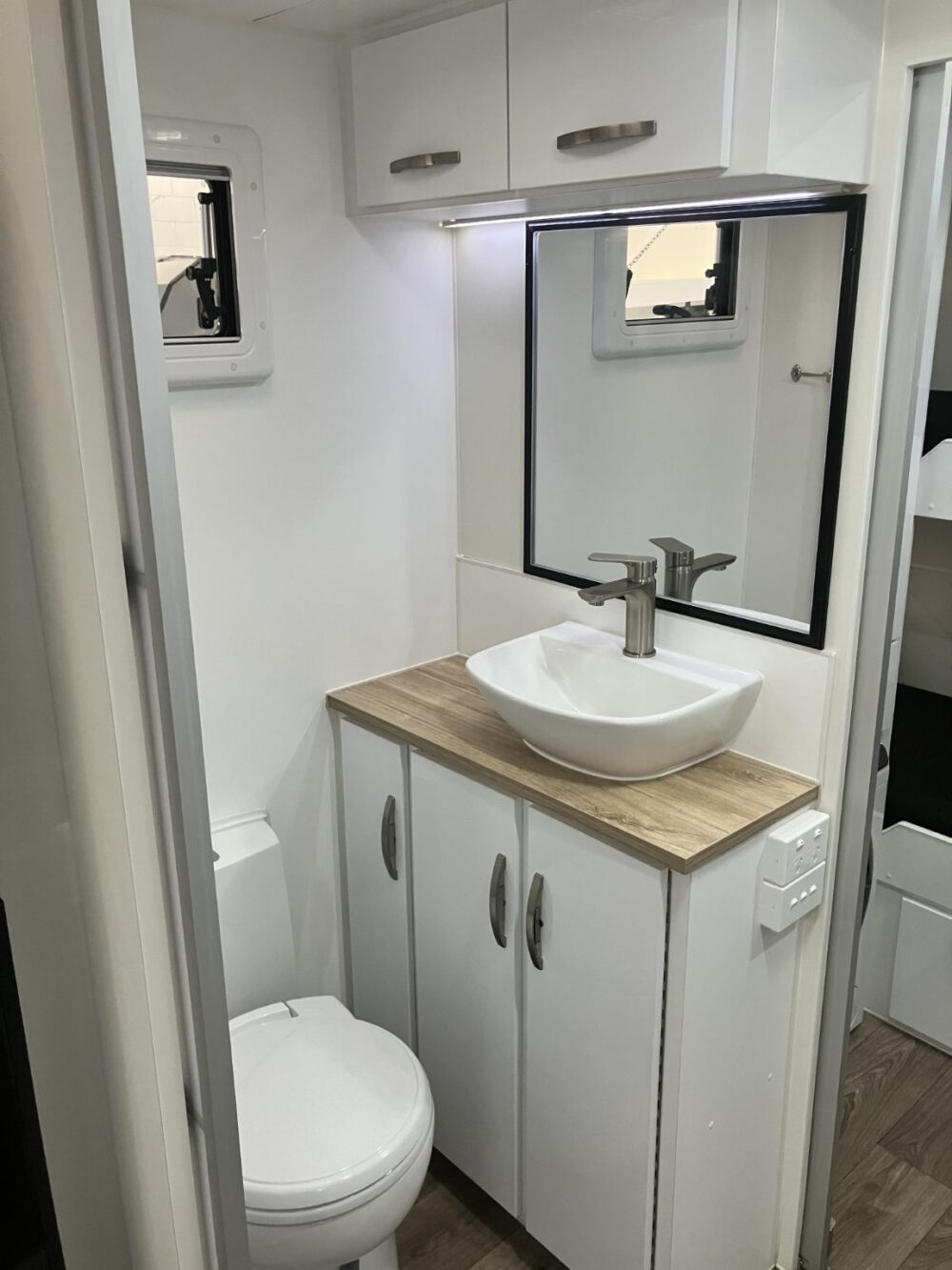2026 Leader Gold LE 22.6ft Double Bunk Double Door - image 19 of 20