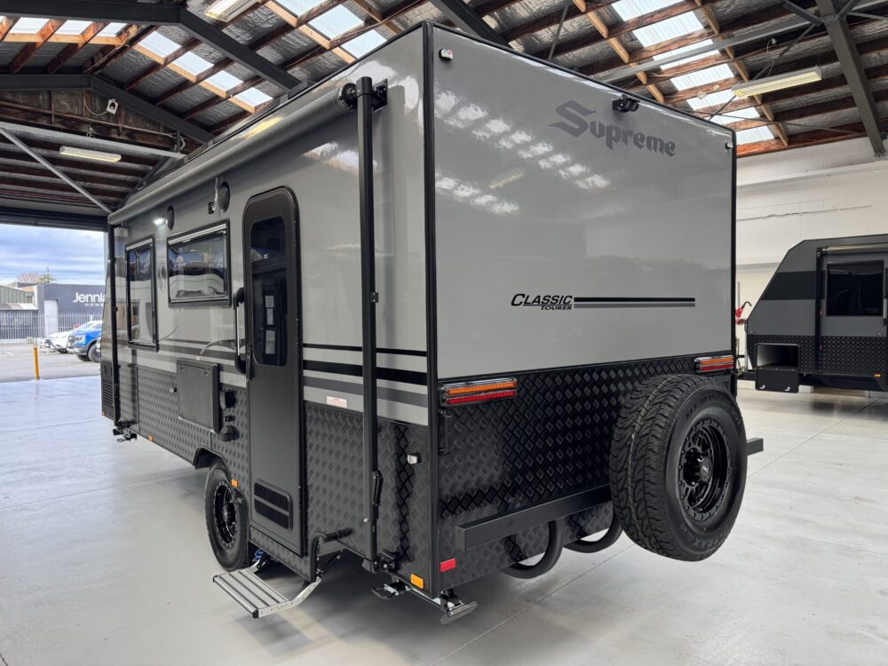 2026 Supreme Classic Tourer 18ft Single Axle - image 4 of 18