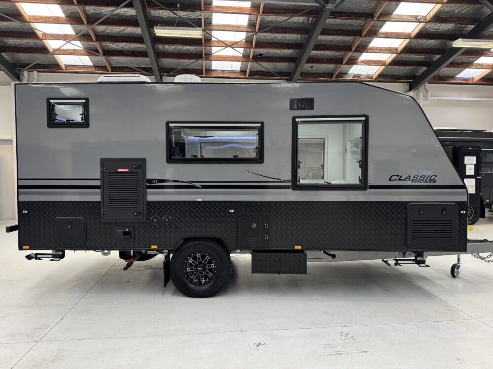 2026 Supreme Classic Tourer 18ft Single Axle - image 7 of 18