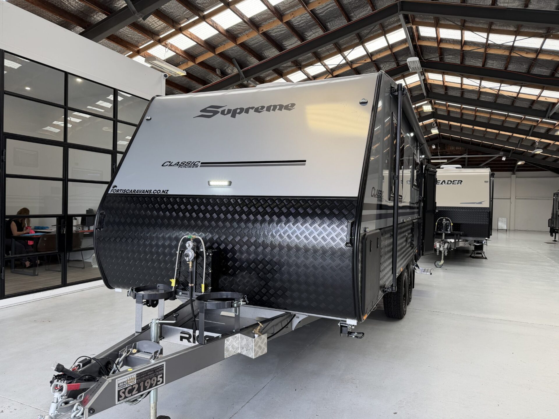 2026 Supreme Classic Tourer 22ft Centre Bathroom - image 1 of 19
