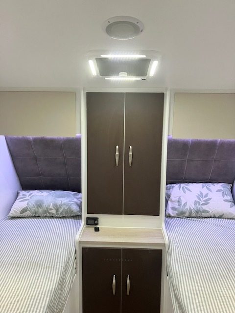 2026 Supreme Classic Tourer 22ft Centre Bathroom Single Beds - image 3 of 14