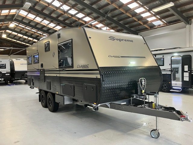 2026 Supreme Classic Tourer 22ft Centre Bathroom Single Beds - image 5 of 14