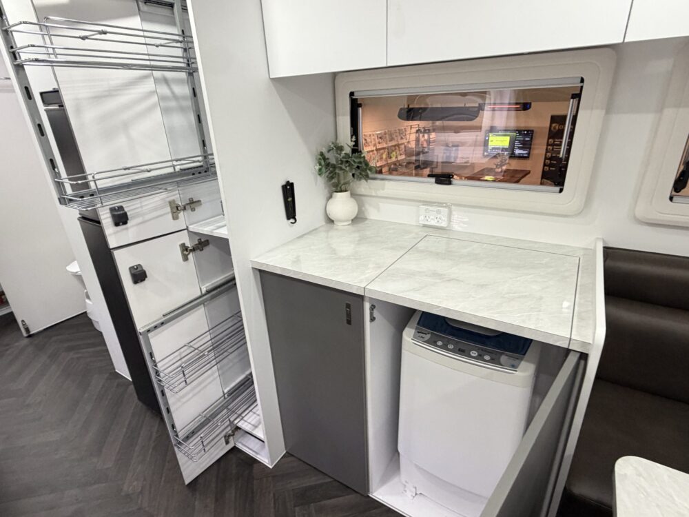 2026 Urban Tungsten Track 22.6ft Centre Bathroom Rear Club - image 12 of 17