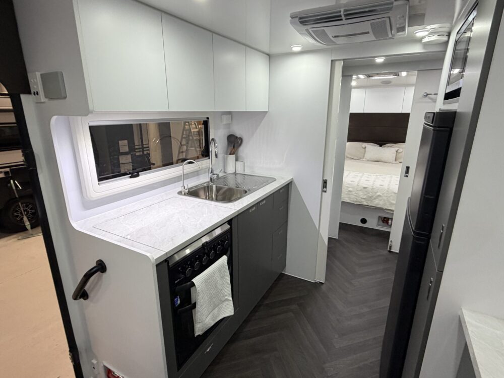 2026 Urban Tungsten Track 22.6ft Centre Bathroom Rear Club - image 17 of 17