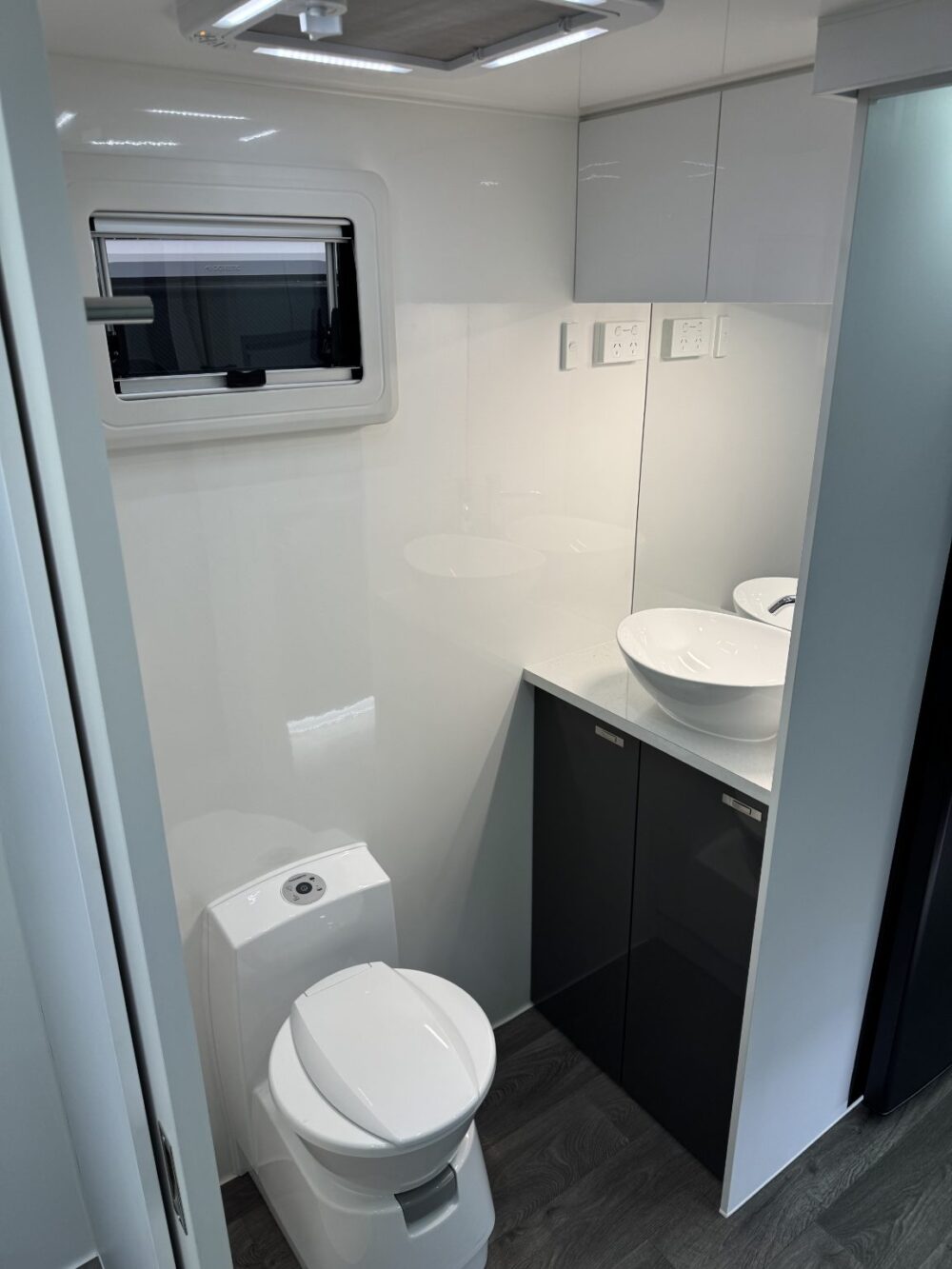 2026 Urban Tungsten Track 22.6ft Centre Bathroom Rear Club Lounge – image 14 of 15